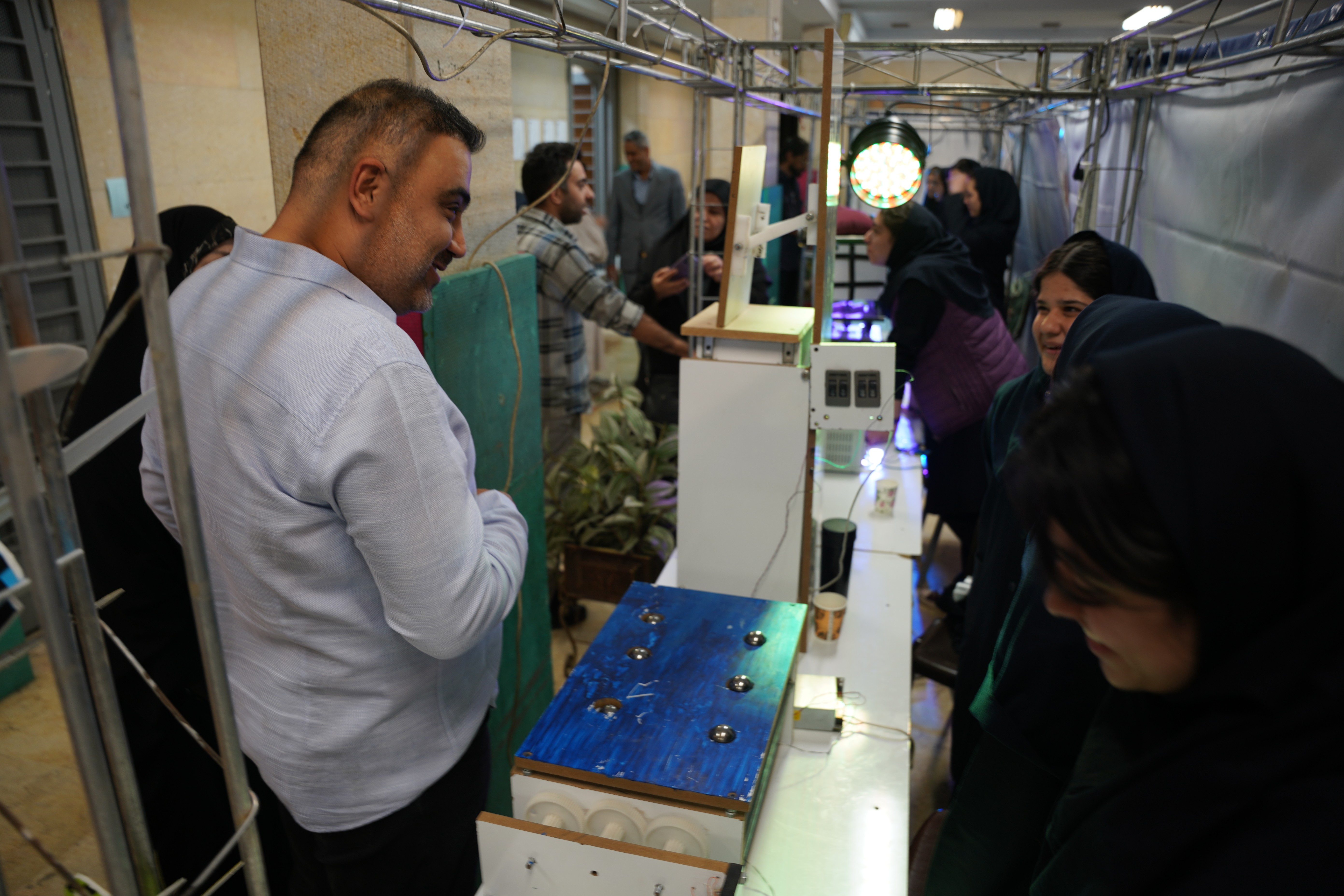 بازدید از نمایشگاه فرهنگ و مهارت علامه طباطبایی