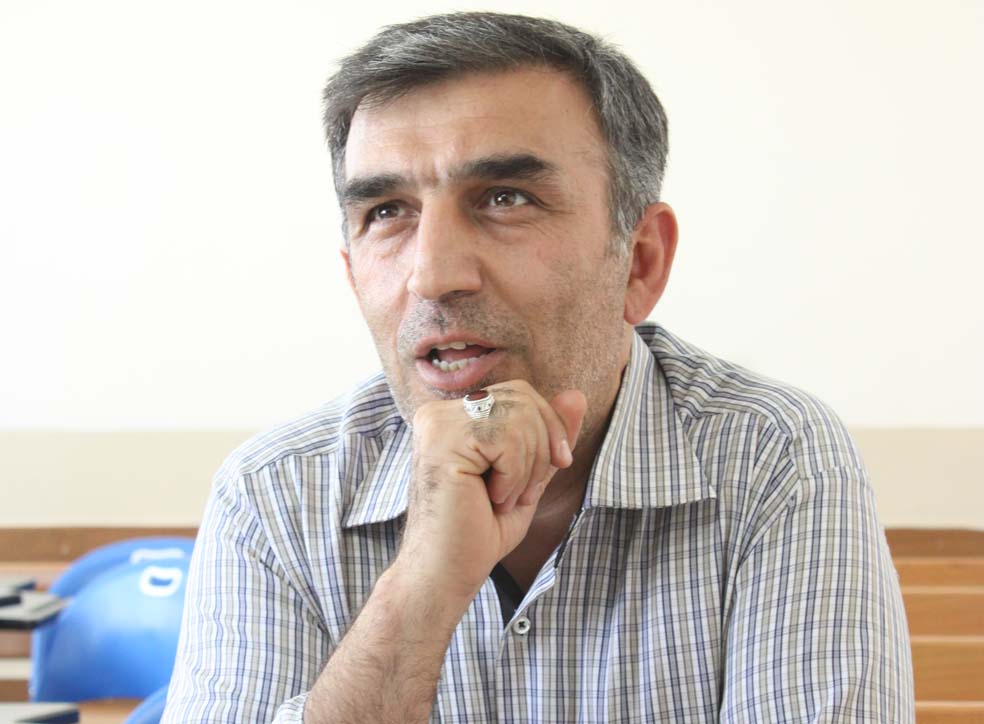 علی زرگری معاون اجرایی دبیرستان علامه طباطبایی واحد کارگرشمالی