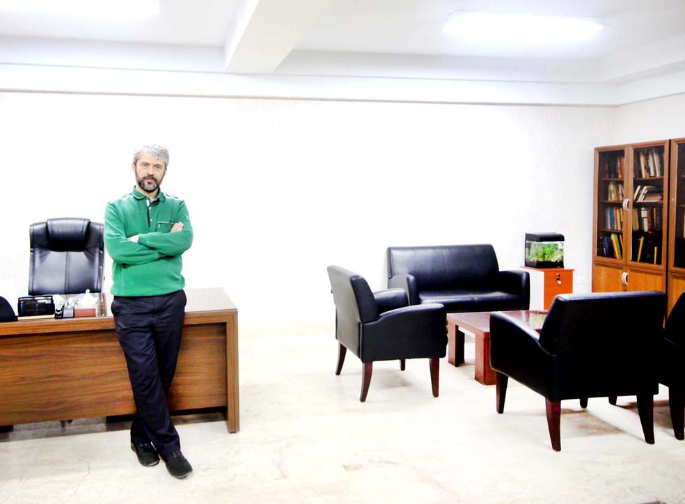 واحد ادونس، کارخانه مدال سازی