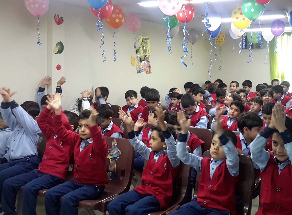 جشن آغاز سال تحصیلی ۱۳۹۵ - ۱۳۹۴ در دبستان علامه طباطبایی واحد مرزداران برگزار شد